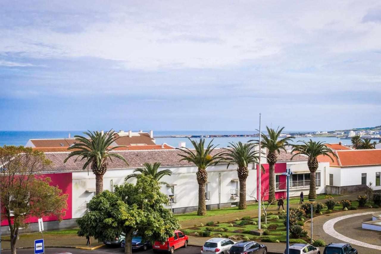 Downtown Praia Da Vitoria Al Екстер'єр фото