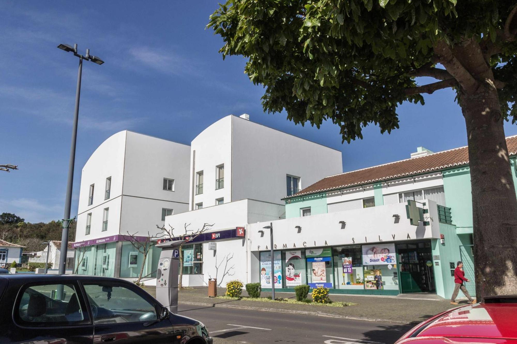 Downtown Praia Da Vitoria Al Екстер'єр фото
